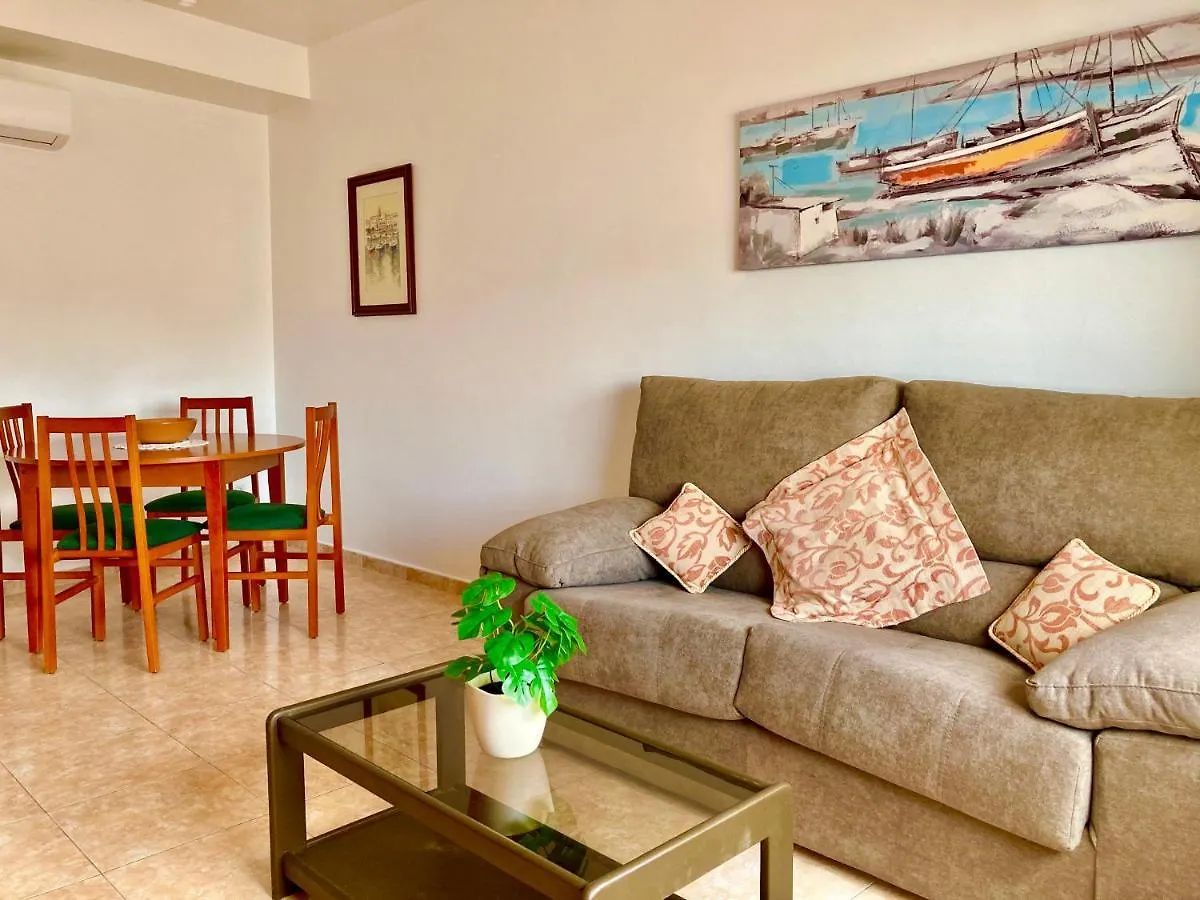 Apartamento Orient en Palamós tercera línea de mar España